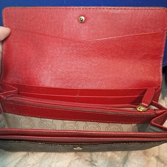 Michael Michael Kors Brown Jet Set Travel Large Trifold Large Monogram Wallet - Picture 6 of 7